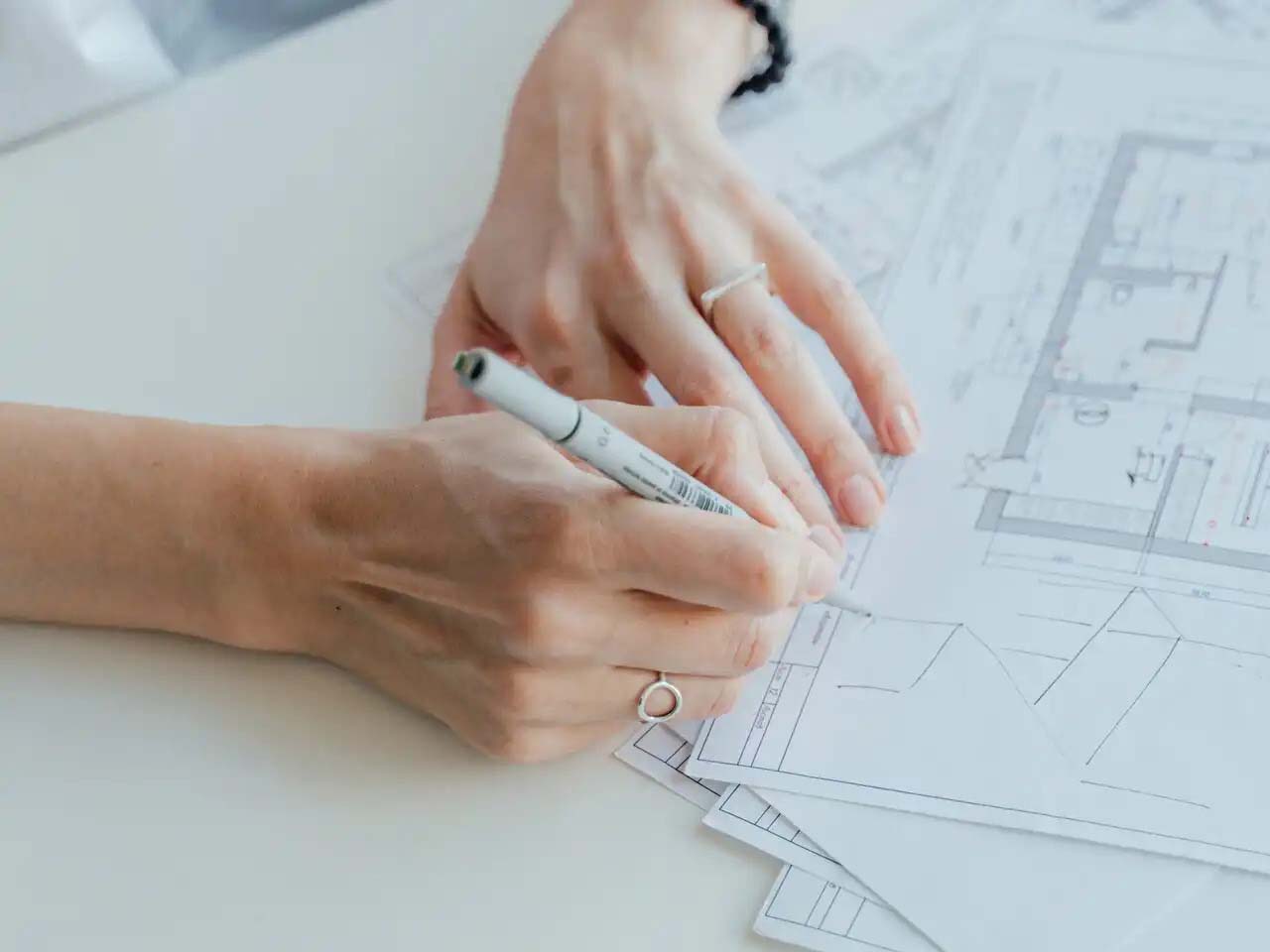 https://www.a1buyersagent.com.au/wp-content/uploads/2020/09/Buying-Off-The-Plans1.jpg
